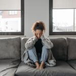 Dépression saisonnière : photobiomodulation ou luminothérapie classique ?